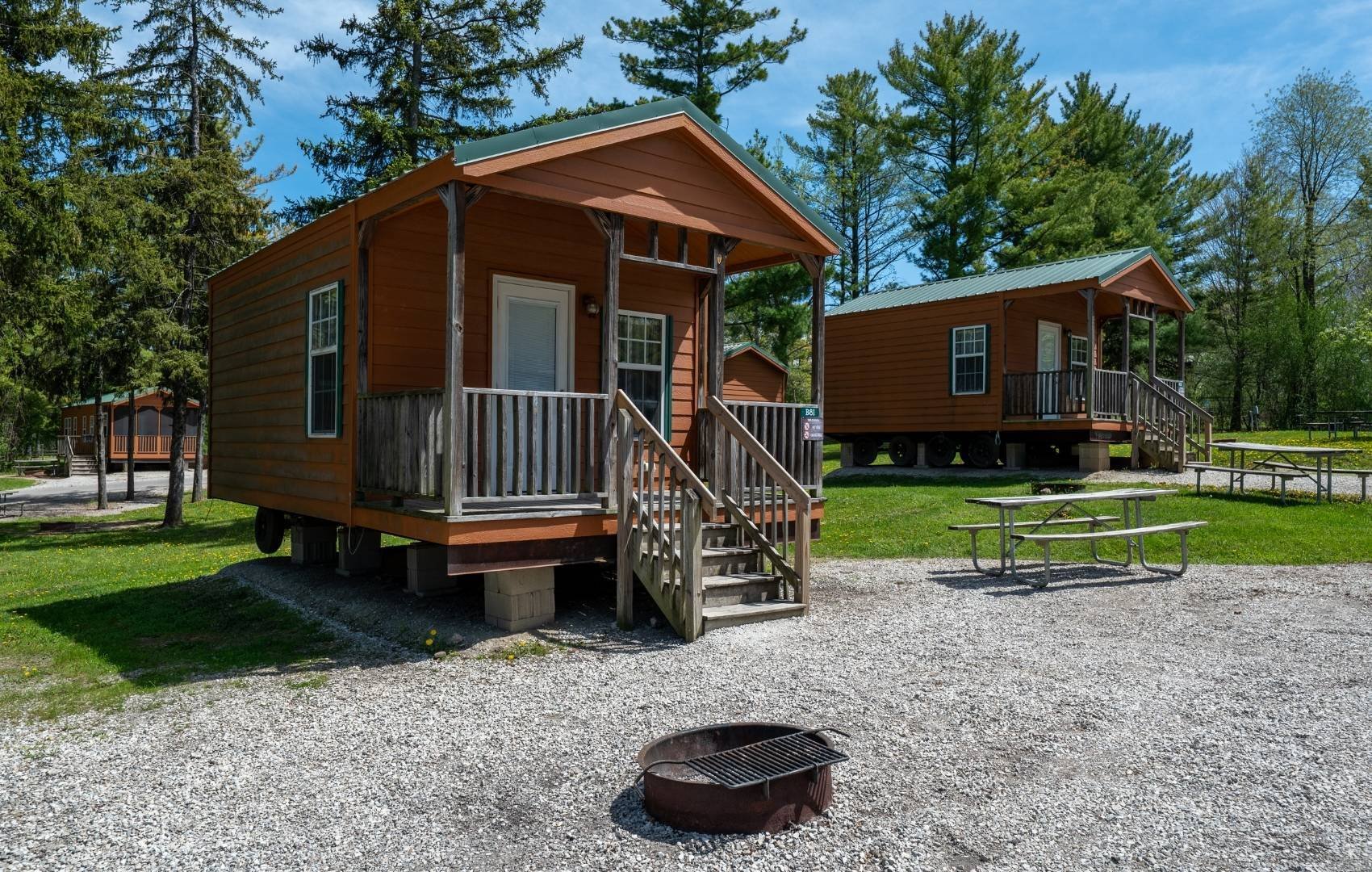 An image of the Boo Boo Basic cabins at Jellystone Park.