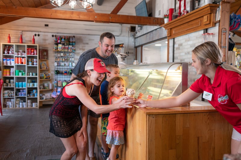 jp-jellystone-park-caledonia-2022-lifestyle-photoshoot-1639-V2