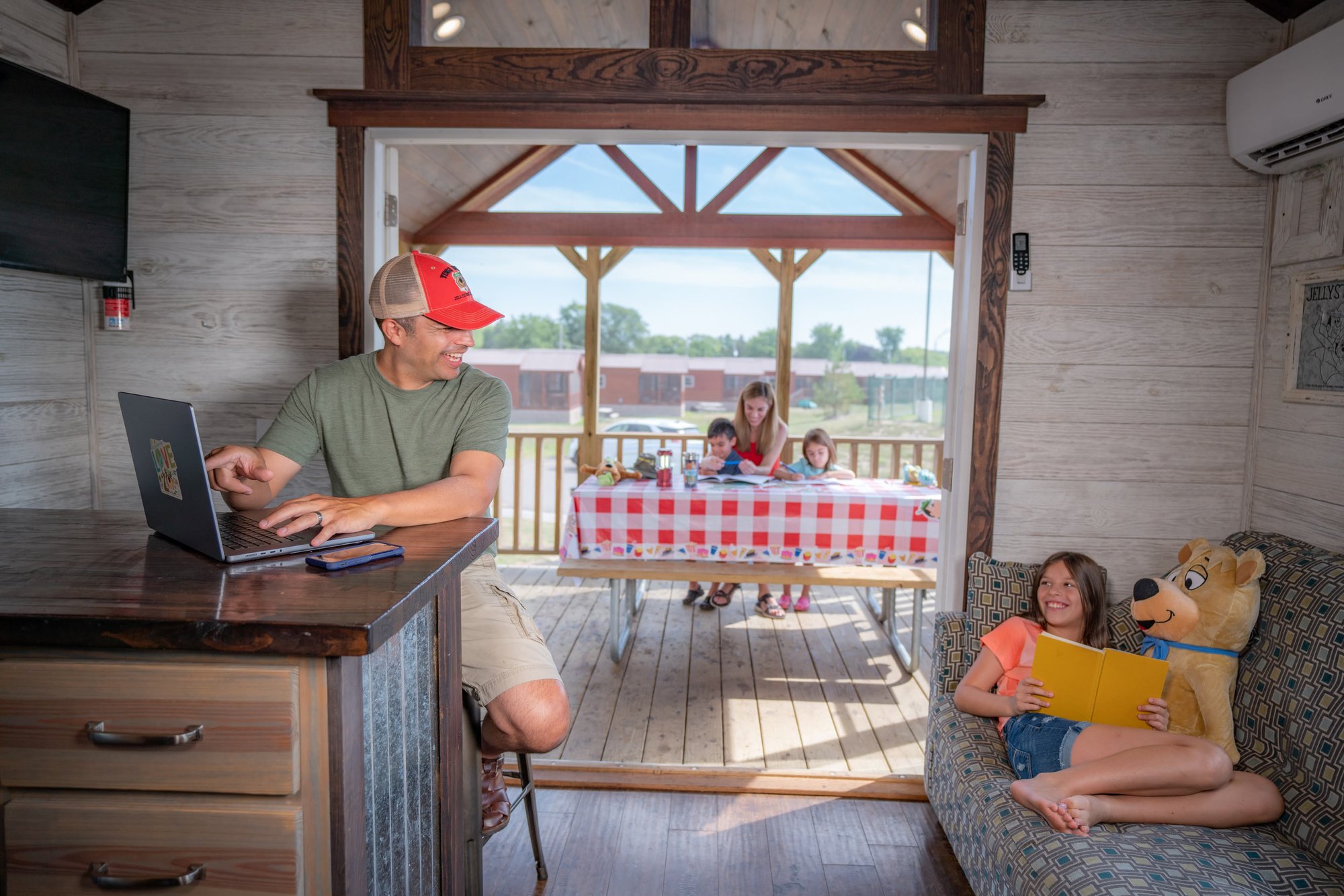 jp-jellystone-park-caledonia-2022-lifestyle-photoshoot-2582 (1)