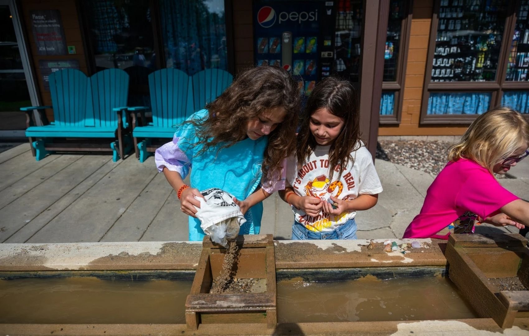 outdoor attractions - jellystone park (2)