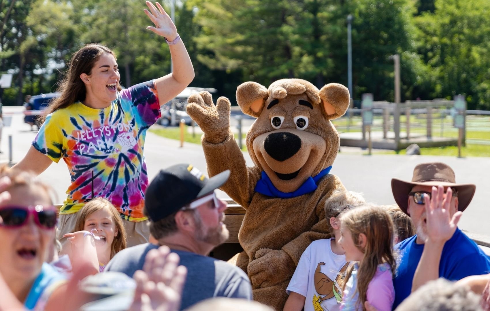 outdoor attractions - jellystone park (4)